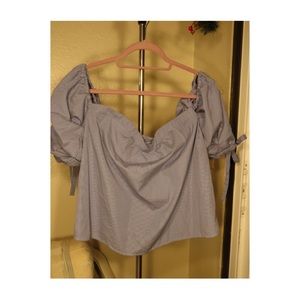 Off shoulder custom-made top